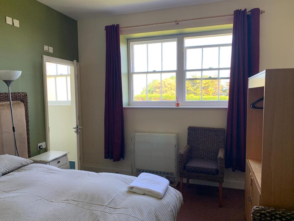 Jersey Accommodation And Activity Centre Gorey Esterno foto