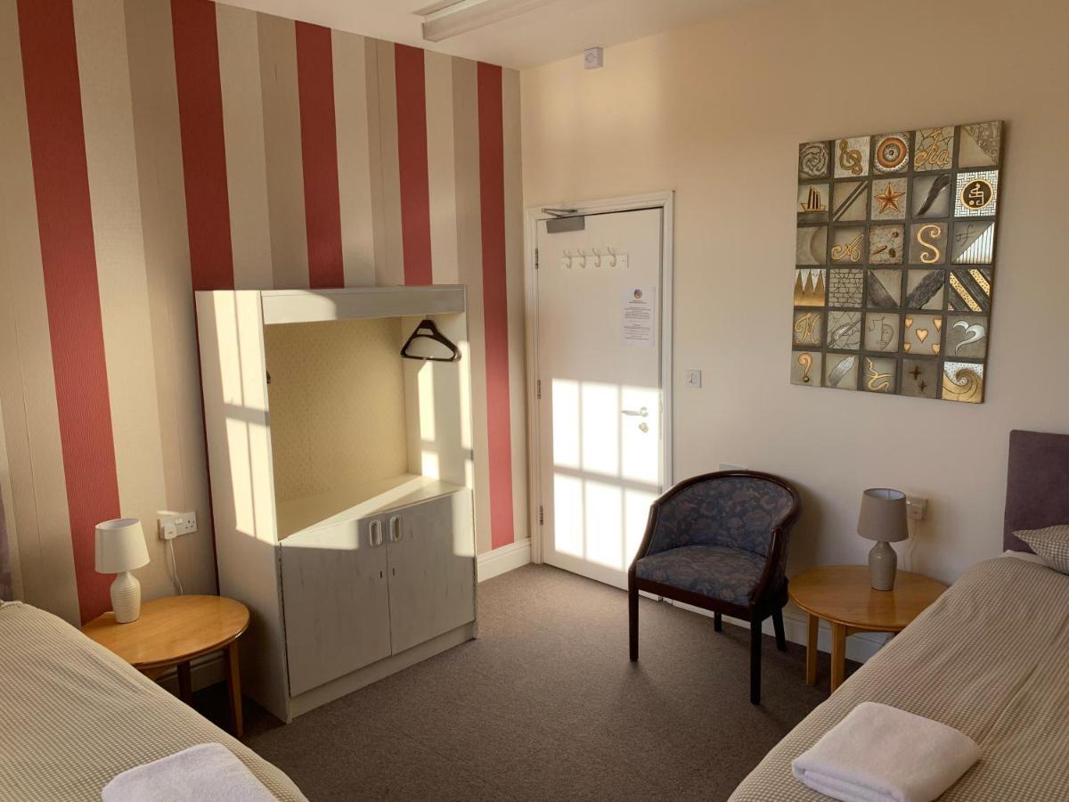 Jersey Accommodation And Activity Centre Gorey Esterno foto
