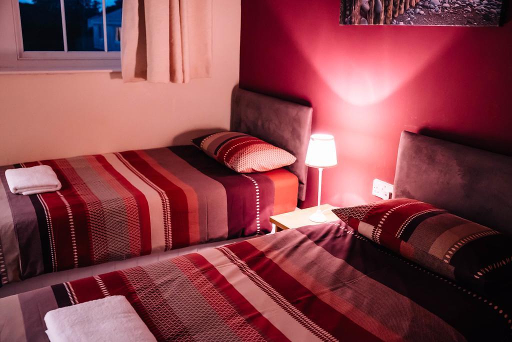Jersey Accommodation And Activity Centre Gorey Esterno foto